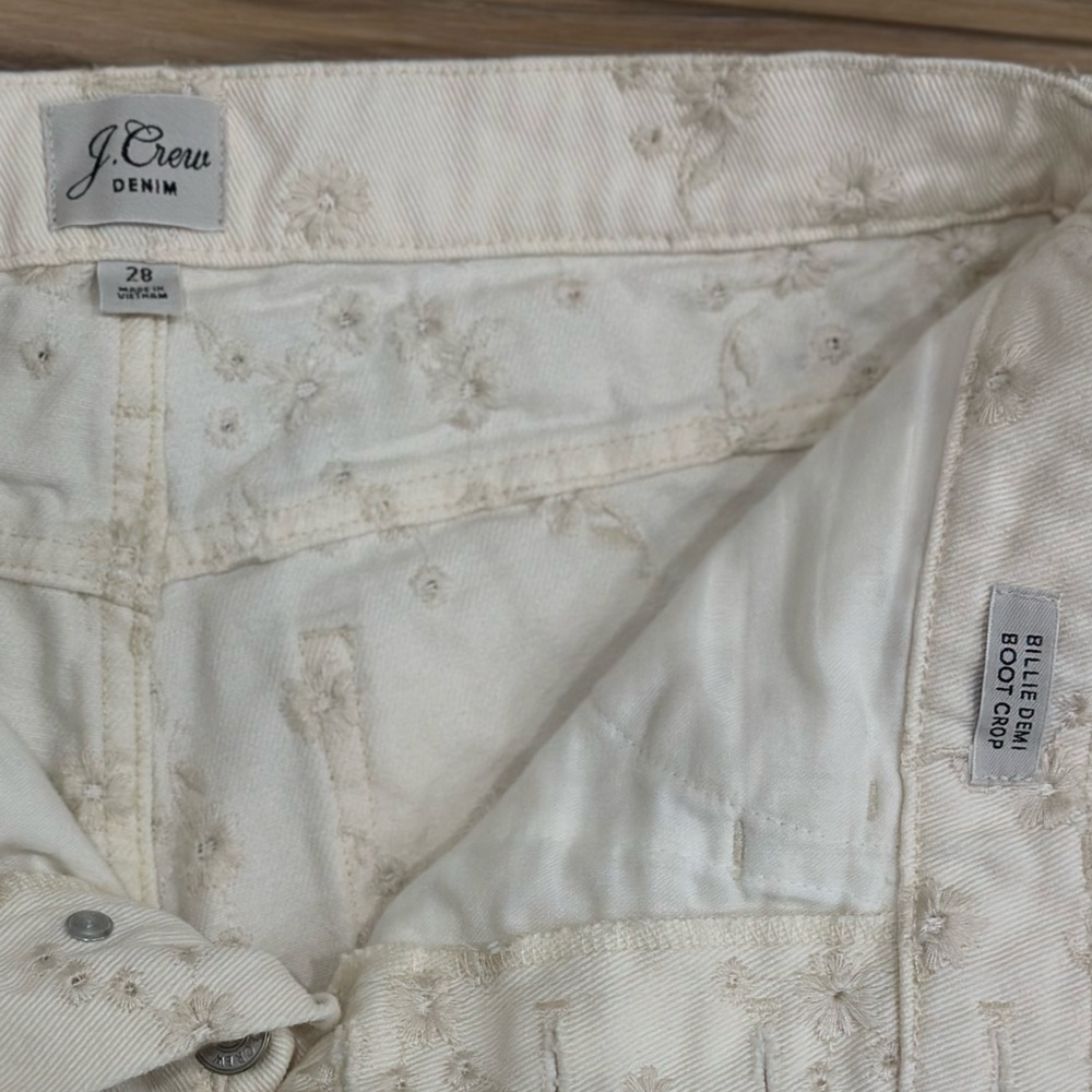 EUC J. Crew 10” Billie Demi Boot Crop Jean in Eyelet Size 28 - Picture 12 of 13